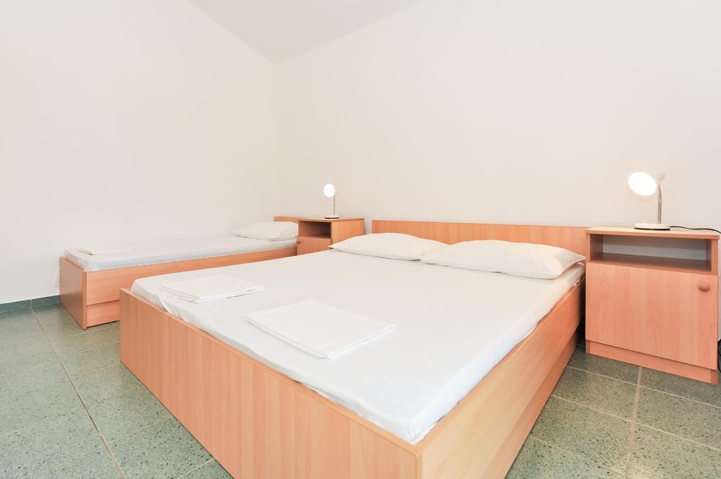 Apartments Marta ستاريغغاد باكلينتسا الغرفة الصورة